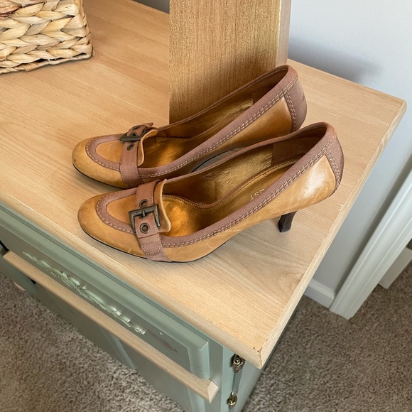 Nine West Heels - Picture 7 of 7